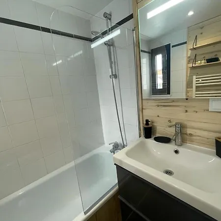 Διαμέρισμα Renove Avec Balcon, Au Pied Des Pistes, Wifi Et Proche Commodites - Fr-1-502-552